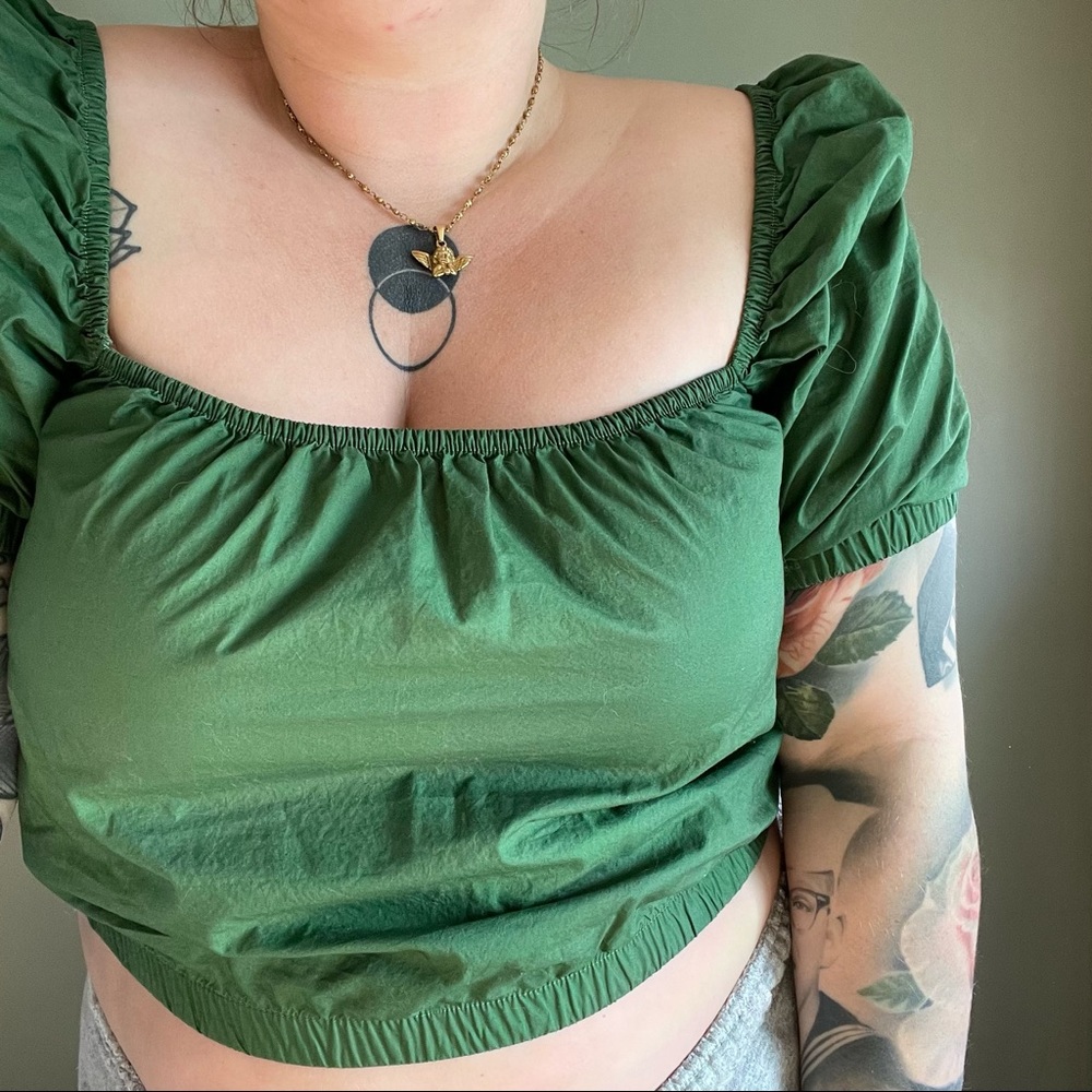 Kelly Green Cropped Shirt